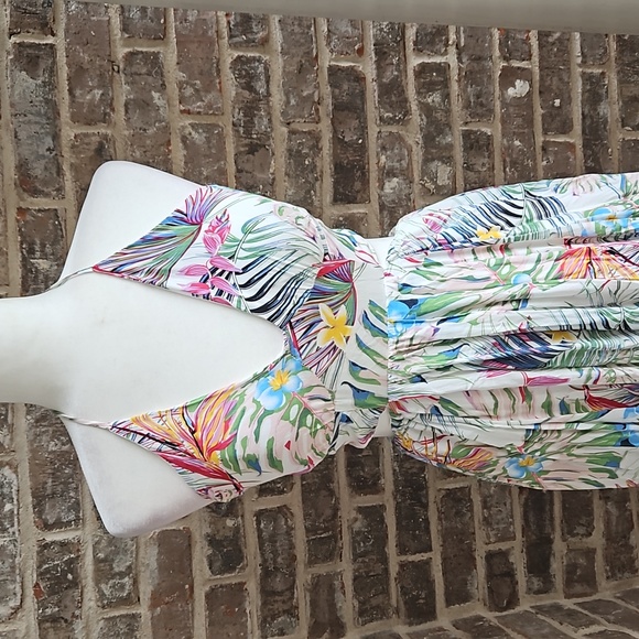 Miss Avenue Tropical Print Double Slits in Front Dress - Picture 2 of 7